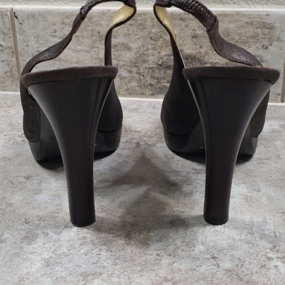 Jessica Simpson Peak Toe Heels - Picture 2 of 4